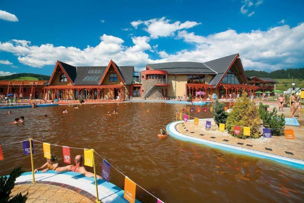 Apartman Nellinka Bešeňová エクステリア 写真